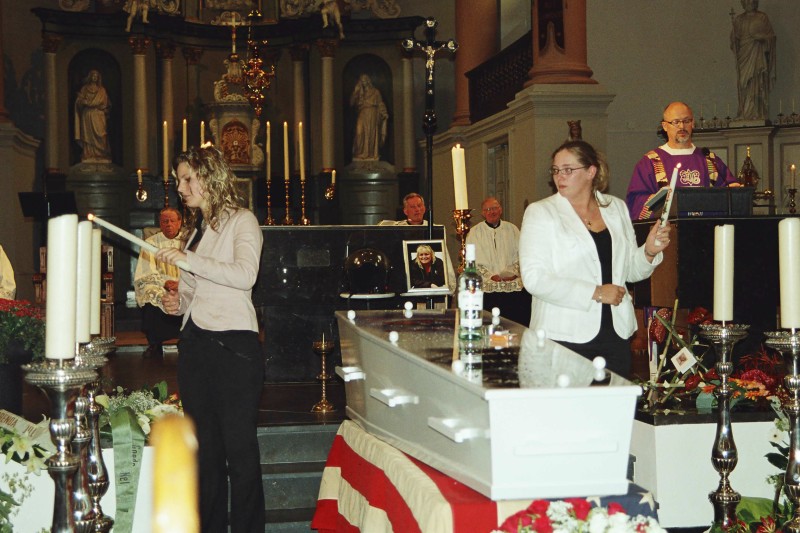 Images/R004-025.jpg