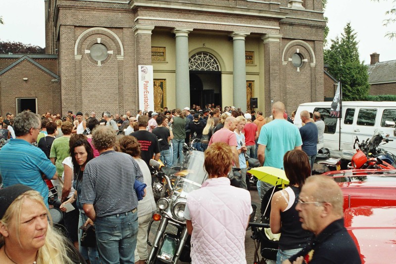 Images/R005-002.jpg